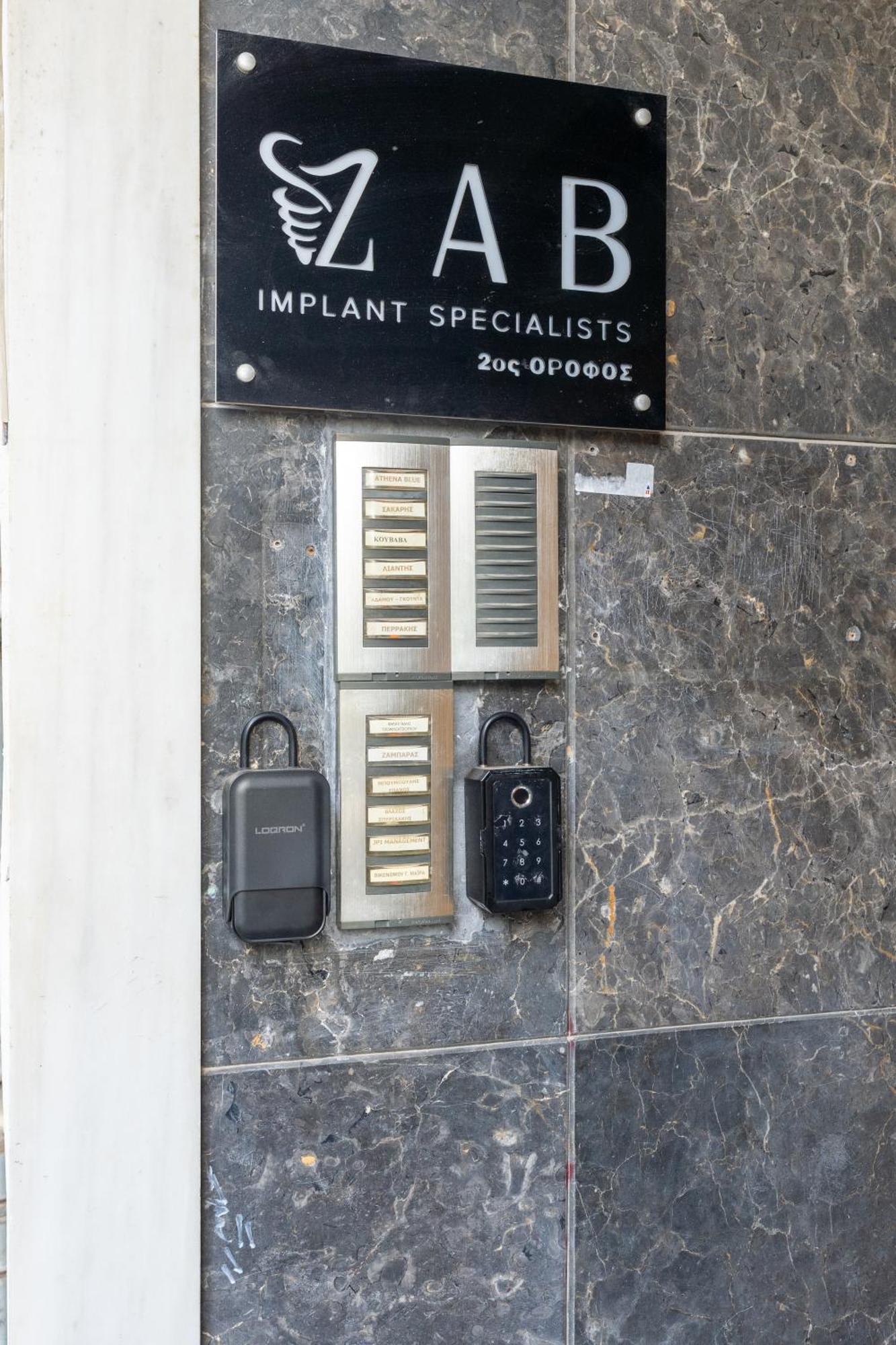 Athena Blue Lux Apartments 2Br 2Ba With City Skyline View, Near Kolonaki Атина Екстериор снимка